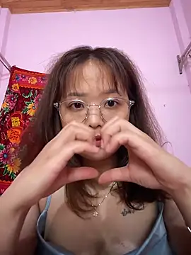 Snapshot of Samsam-006 chatting on 03-29-26, 05:51 Samsam-006 online show from 03-29-26, 05:51