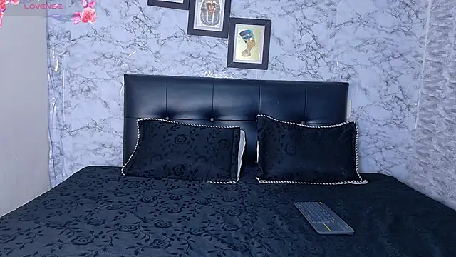 Snapshot of JulietaHazze_ chatting on 12-19-25, 03:24 JulietaHazze online show from 12-19-25, 03:24