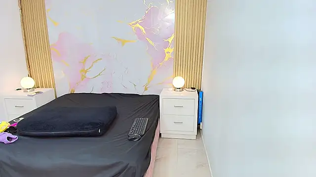 AprillRoss online show from 05-22-26, 01:50