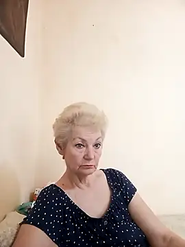 Snapshot of Calypso-Loove chatting on 04-30-26, 10:54 Calypso-Loove online show from 04-30-26, 10:54