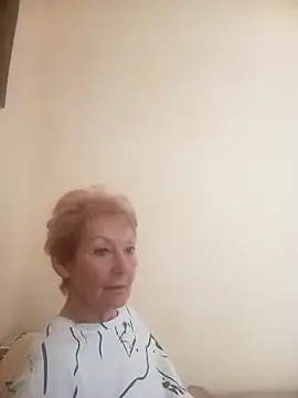 Snapshot of Calypso-Loove chatting on 05-10-26, 10:53 Calypso-Loove online show from 05-10-26, 10:53