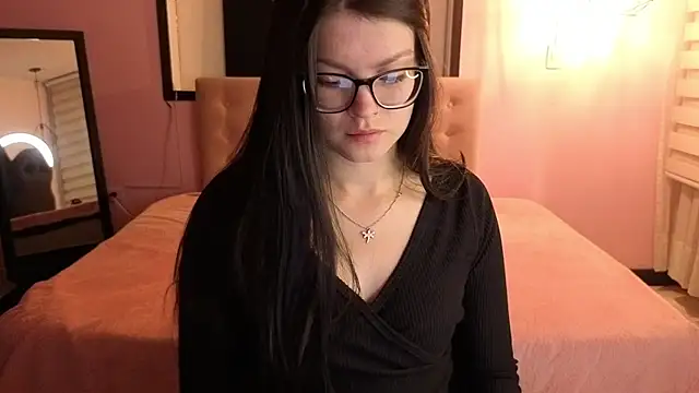 Sara valderrama  online show from 06-11-26, 12:36