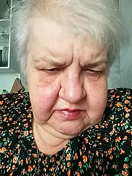 HapinessLovee online show from 04-28-26, 07:46