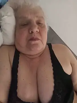 HapinessLovee online show from 06-09-26, 06:25