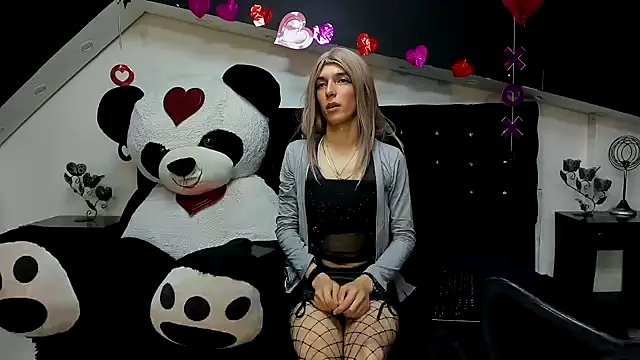 Lis Pearson online show from 02-22-26, 03:29