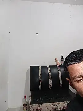 Snapshot of valenpaisita2123 chatting on 02-17-26, 01:02 valenpaisita2123 online show from 02-17-26, 01:02