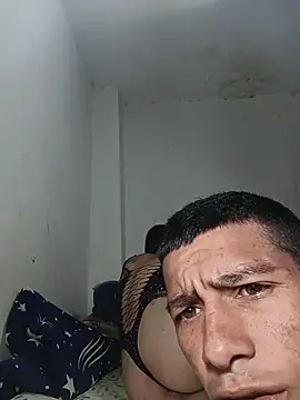 Snapshot of valenpaisita2123 chatting on 02-20-26, 10:43 valenpaisita2123 online show from 02-20-26, 10:43