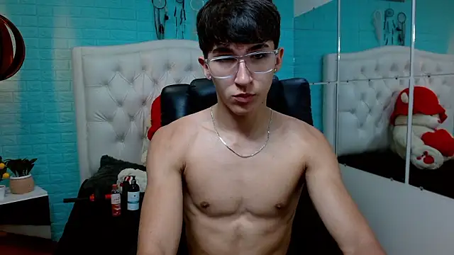 Snapshot of jeremy_job chatting on 03-02-26, 11:28 jeremy job online show from 03-02-26, 11:28