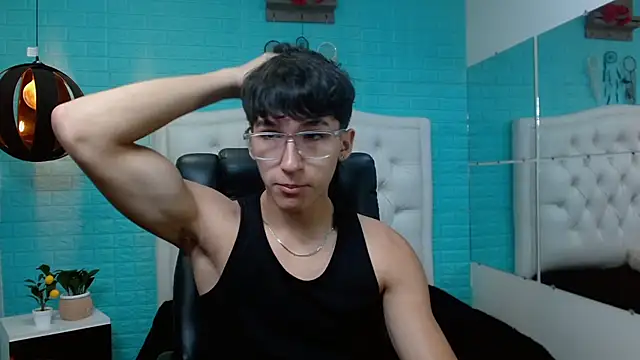 Snapshot of jeremy_job chatting on 03-06-26, 11:28 jeremy job online show from 03-06-26, 11:28