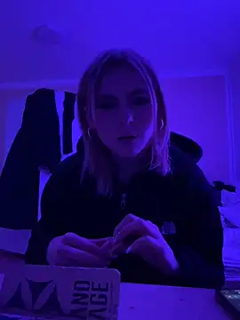 Snapshot of Milly-Kiss chatting on 02-04-26, 09:09 Milly-Kiss online show from 02-04-26, 09:09