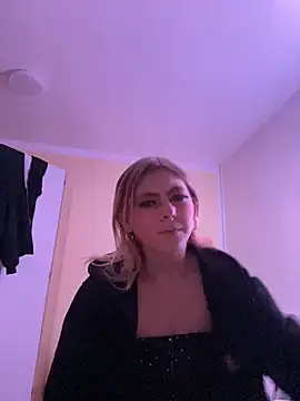 Snapshot of Milly-Kiss chatting on 02-05-26, 09:52 Milly-Kiss online show from 02-05-26, 09:52