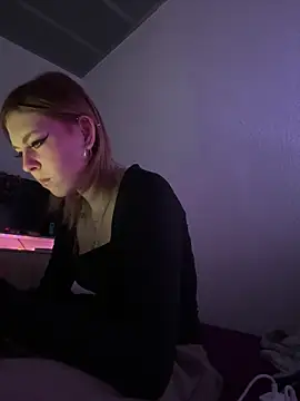 Snapshot of Milly-Kiss chatting on 03-16-26, 08:13 Milly-Kiss online show from 03-16-26, 08:13