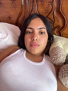 Snapshot of _Laurentt_ chatting on 01-10-26, 02:30 Laurentt online show from 01-10-26, 02:30