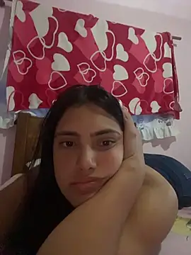 Snapshot of _Laurentt_ chatting on 01-15-26, 10:35 Laurentt online show from 01-15-26, 10:35