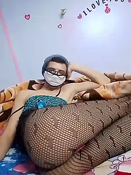 Snapshot of daisytaylorx1 chatting on 02-07-26, 01:20 daisytaylorx1 online show from 02-07-26, 01:20