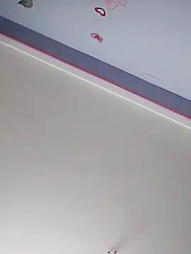 Snapshot of daisytaylorx1 chatting on 03-12-26, 06:25 daisytaylorx1 online show from 03-12-26, 06:25