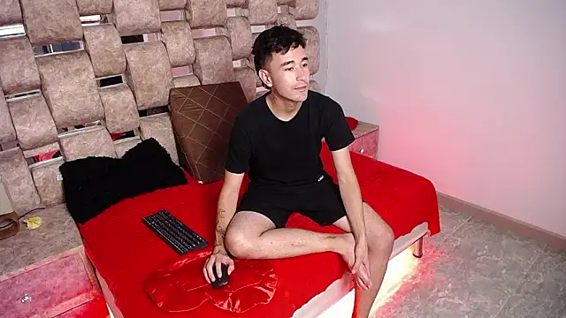 Snapshot of KathyAiden chatting on 03-02-26, 08:04 KathyAiden online show from 03-02-26, 08:04