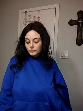 SpiderRose online show from 01-16-26, 03:16