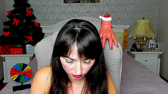 Snapshot of RosiAlina chatting on 12-18-25, 11:27 RosiAlina online show from 12-18-25, 11:27