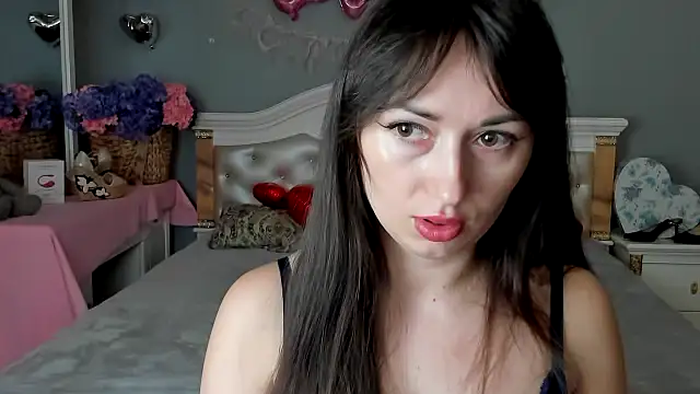 Snapshot of RosiAlina chatting on 02-17-26, 09:17 RosiAlina online show from 02-17-26, 09:17