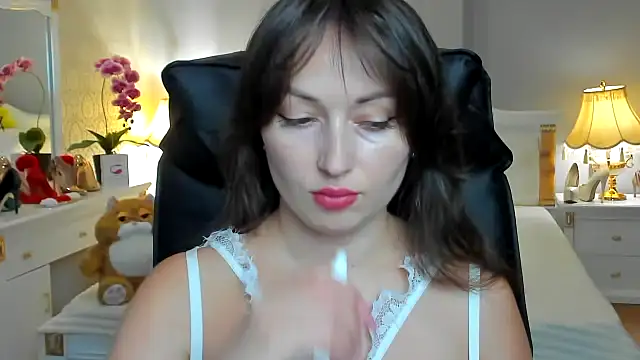Snapshot of RosiAlina chatting on 07-02-26, 08:20 RosiAlina online show from 07-02-26, 08:20