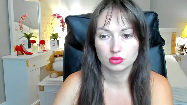 Snapshot of RosiAlina chatting on 07-08-26, 06:40 RosiAlina online show from 07-08-26, 06:40