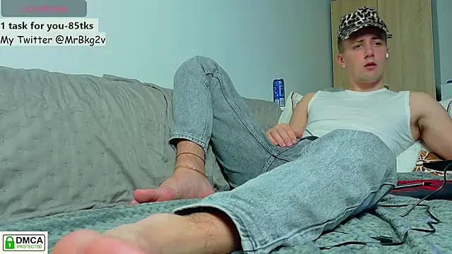 Snapshot of Brellisimo chatting on 12-18-25, 07:31 Brellisimo online show from 12-18-25, 07:31