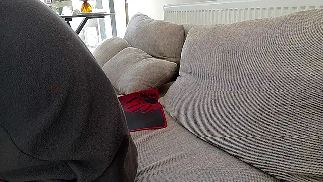 Snapshot of Brellisimo chatting on 03-11-26, 08:42 Brellisimo online show from 03-11-26, 08:42