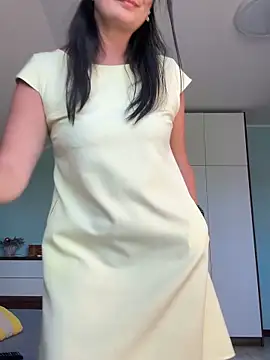 CherryCherry03 online show from 04-22-26, 11:56