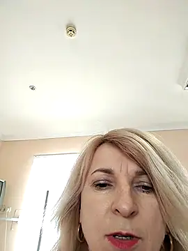 Snapshot of AhlyssaLove1155 chatting on 02-02-26, 10:14 AhlyssaLove1155 online show from 02-02-26, 10:14