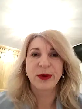 Snapshot of AhlyssaLove1155 chatting on 02-06-26, 06:00 AhlyssaLove1155 online show from 02-06-26, 06:00