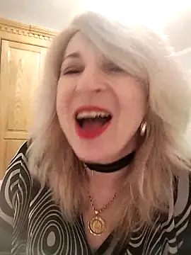 Snapshot of AhlyssaLove1155 chatting on 02-21-26, 06:31 AhlyssaLove1155 online show from 02-21-26, 06:31