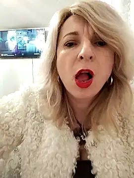 Snapshot of AhlyssaLove1155 chatting on 02-22-26, 03:43 AhlyssaLove1155 online show from 02-22-26, 03:43