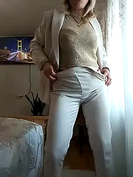 AhlyssaLove1155 online show from 04-29-26, 03:05