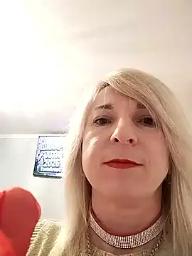 AhlyssaLove1155 online show from 05-23-26, 06:12