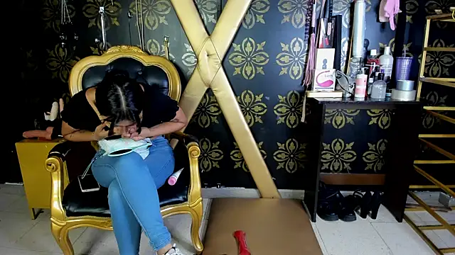 Sunny n Miha online show from 12-18-25, 02:01