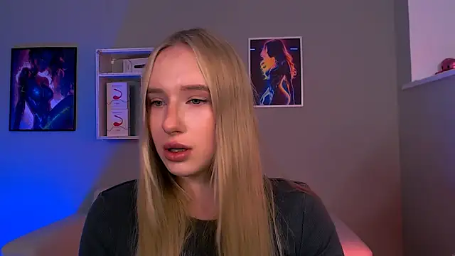 Snapshot of effysosweet chatting on 12-20-25, 09:00 effysosweet online show from 12-20-25, 09:00