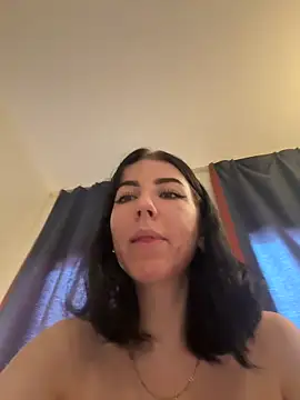 Snapshot of Nattasss chatting on 05-12-26, 11:40 Nattasss online show from 05-12-26, 11:40