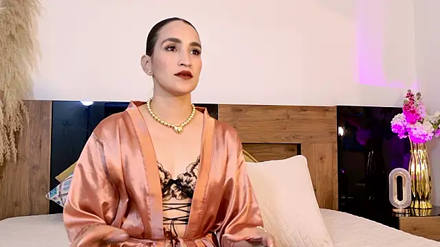 LucyHanks online show from 03-10-26, 11:37