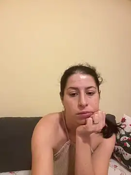 Snapshot of coupledeea chatting on 12-21-25, 06:59 coupledeea online show from 12-21-25, 06:59