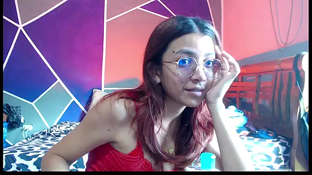 Snapshot of bellota_bunny chatting on 01-13-26, 08:25 bellota bunny online show from 01-13-26, 08:25