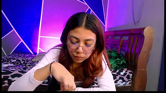 Snapshot of bellota_bunny chatting on 01-31-26, 07:11 bellota bunny online show from 01-31-26, 07:11