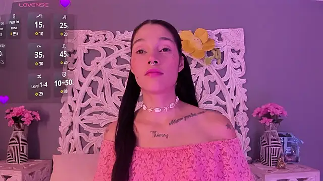 loraineblake online show from 01-13-26, 03:17