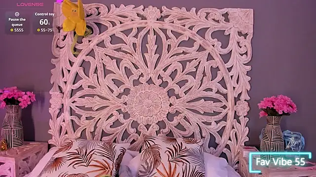 loraineblake online show from 02-05-26, 01:16