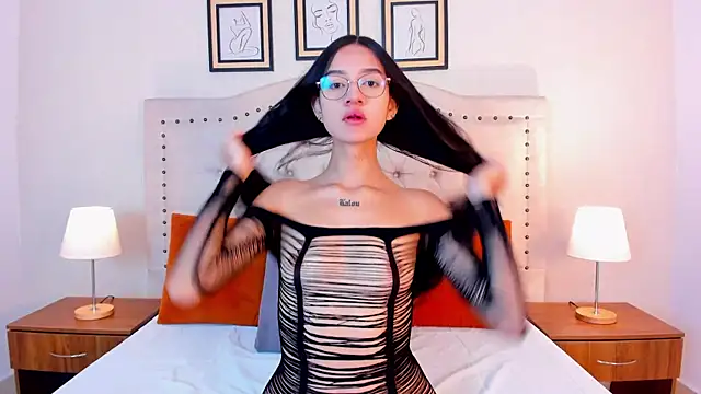 Snapshot of sara_stonems chatting on 02-12-26, 12:33 sara stonems online show from 02-12-26, 12:33