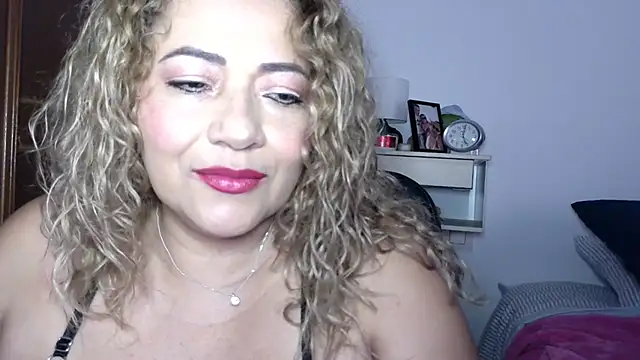 mariajosebarrazaa online show from 06-23-26, 03:54