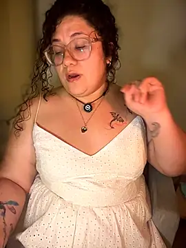 VanesssaMilf  online show from 02-13-26, 02:18