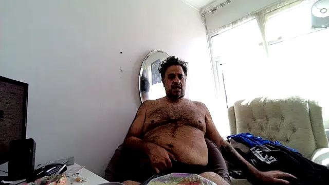 Snapshot of maannn8962 chatting on 06-25-26, 02:21 maannn8962 online show from 06-25-26, 02:21