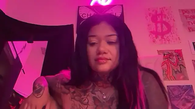 Snapshot of Itsonlyvirgo chatting on 02-14-26, 08:00 Itsonlyvirgo online show from 02-14-26, 08:00