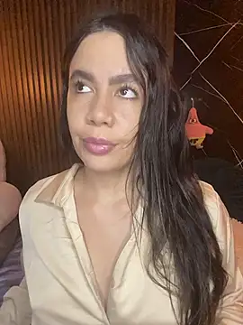 Snapshot of ValentinaEliot chatting on 02-03-26, 12:20 ValentinaEliot online show from 02-03-26, 12:20